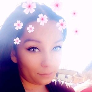 Meet your Posher, Sandy